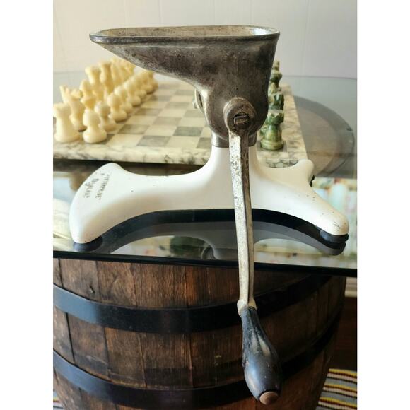 Vintage 70s Meat‎ Grinder Enterprise K-1978 White Cast-Iron No Clamp - Picture 16 of 16